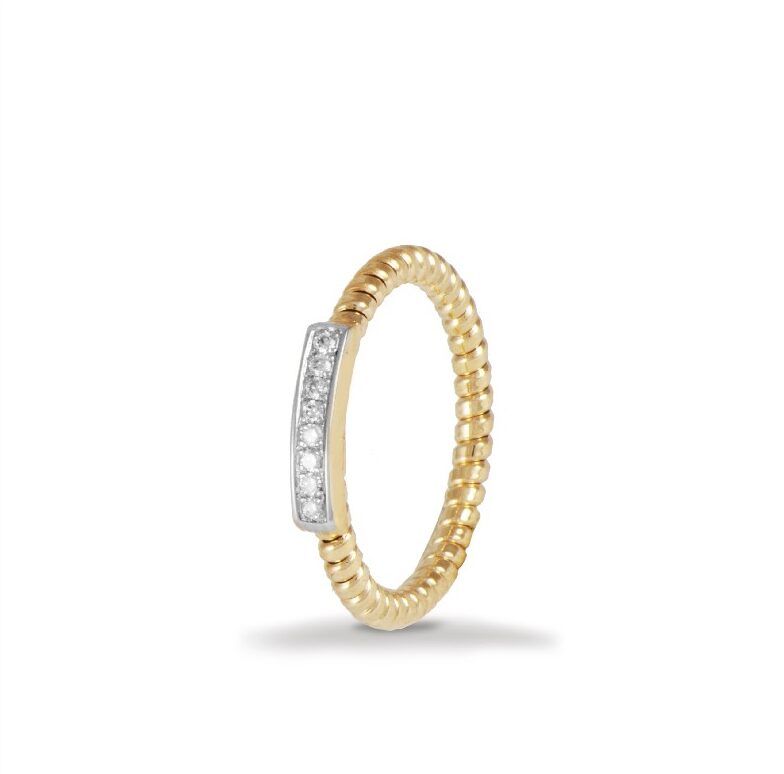 Anillo de oro 18K con diamantes blancos